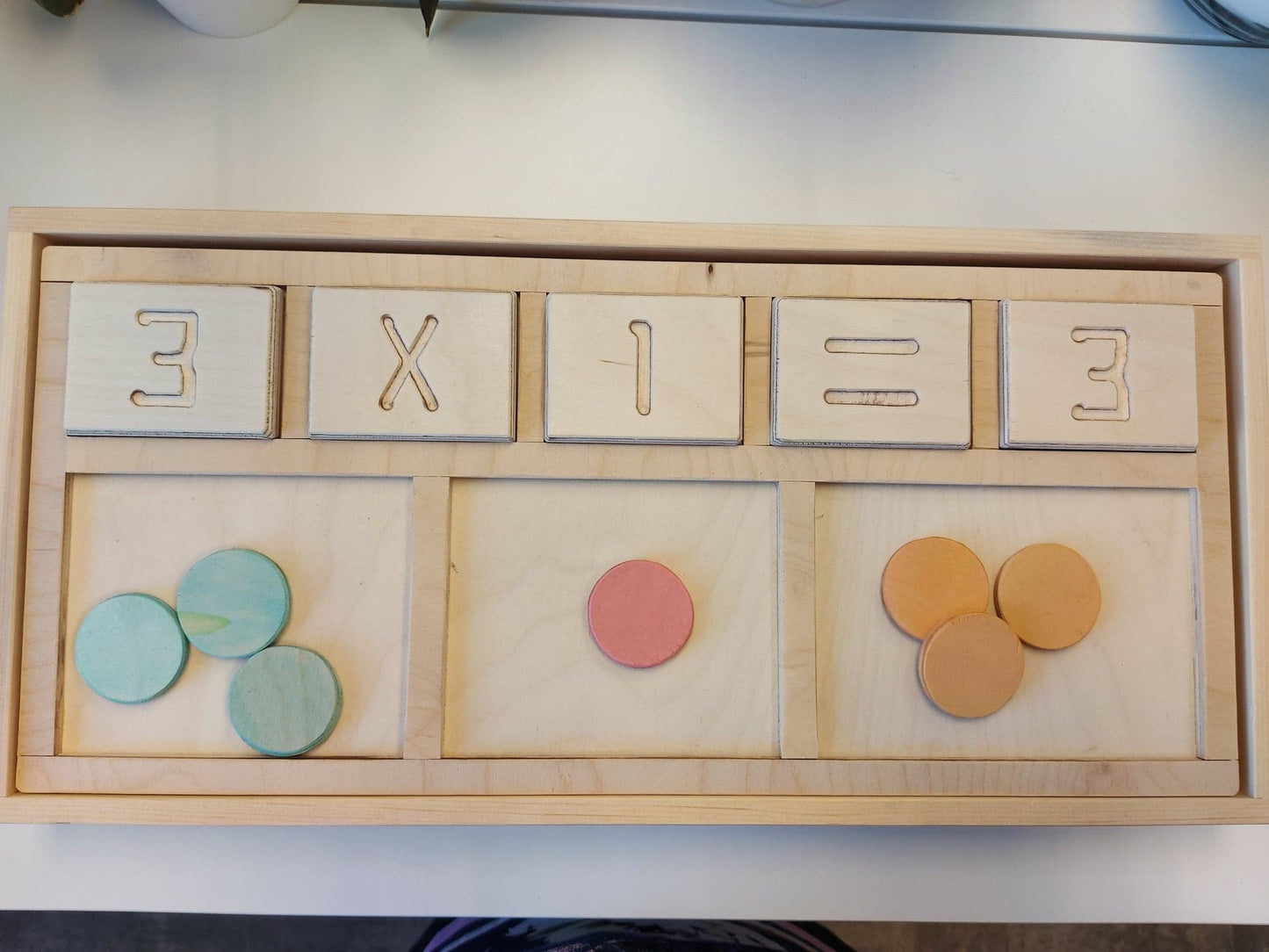 La boîte à math (jeux d'apprentissage mathématique en bois)